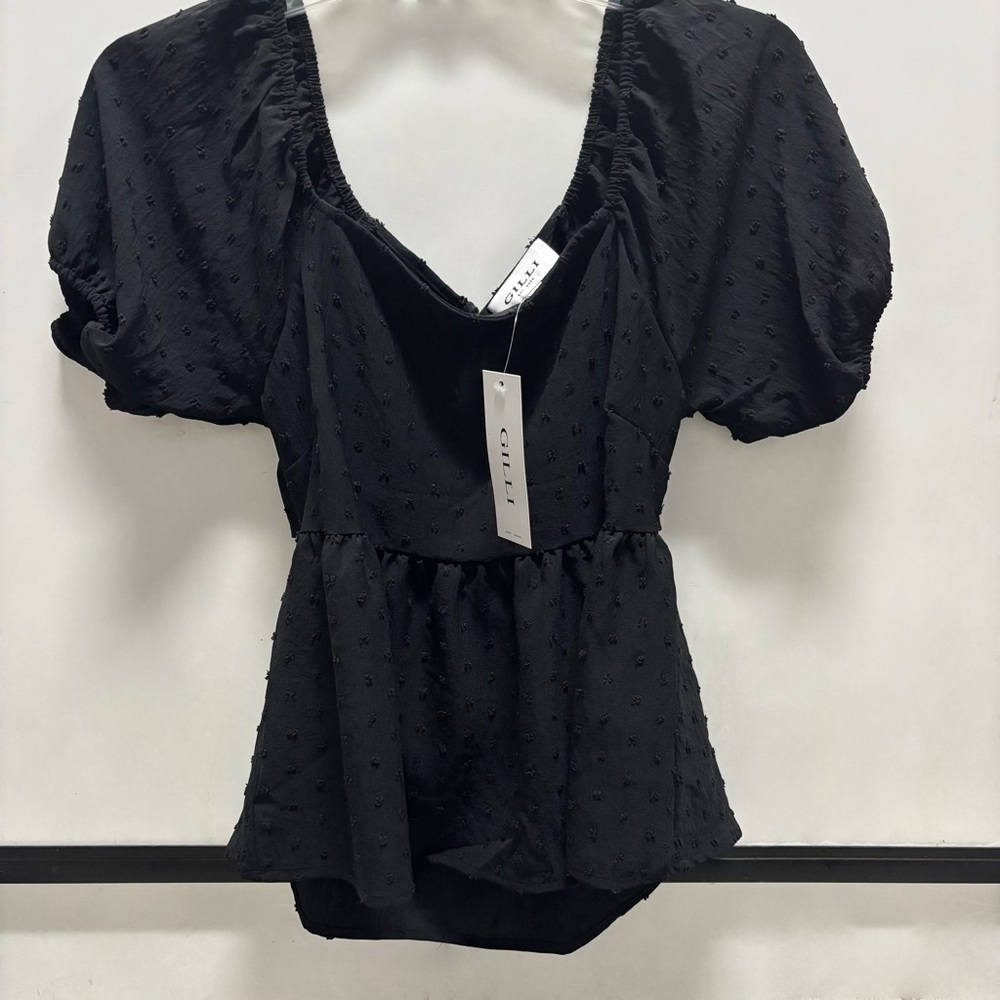 Gilli Black Textured Puff Sleeve Blouse